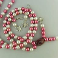 Necklace and Earrings Set Made Using Cream and Pink Pearls