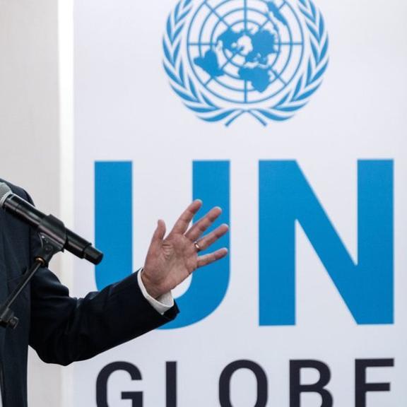 Report slams 'high flying' UN chief