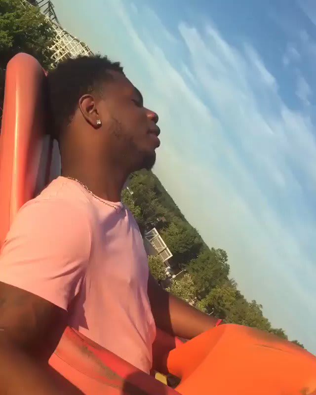 This poor lad couldn't stop passing out on this roller coaster! 😂🎢 🎥: malik06_ x rickeyj_2 (IG)