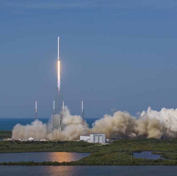 ​SpaceX approved to send over 7,000 satellites into orbit