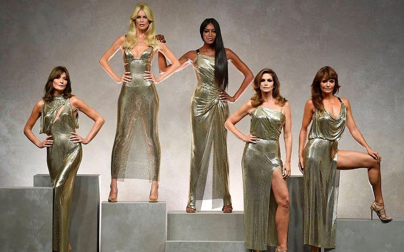 How the Nineties supermodels came to rule the fashion world