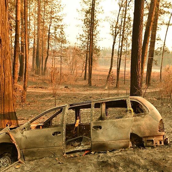 California wildfire survivors leave notes for missing relatives