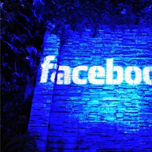 Facebook faces further 1m user drop in Europe