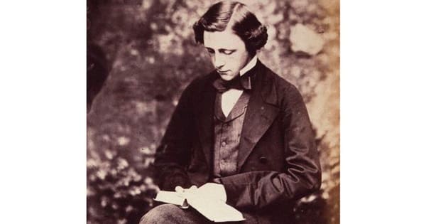 Lewis Carroll on Happiness and How to Alleviate Our Discomfort with Change