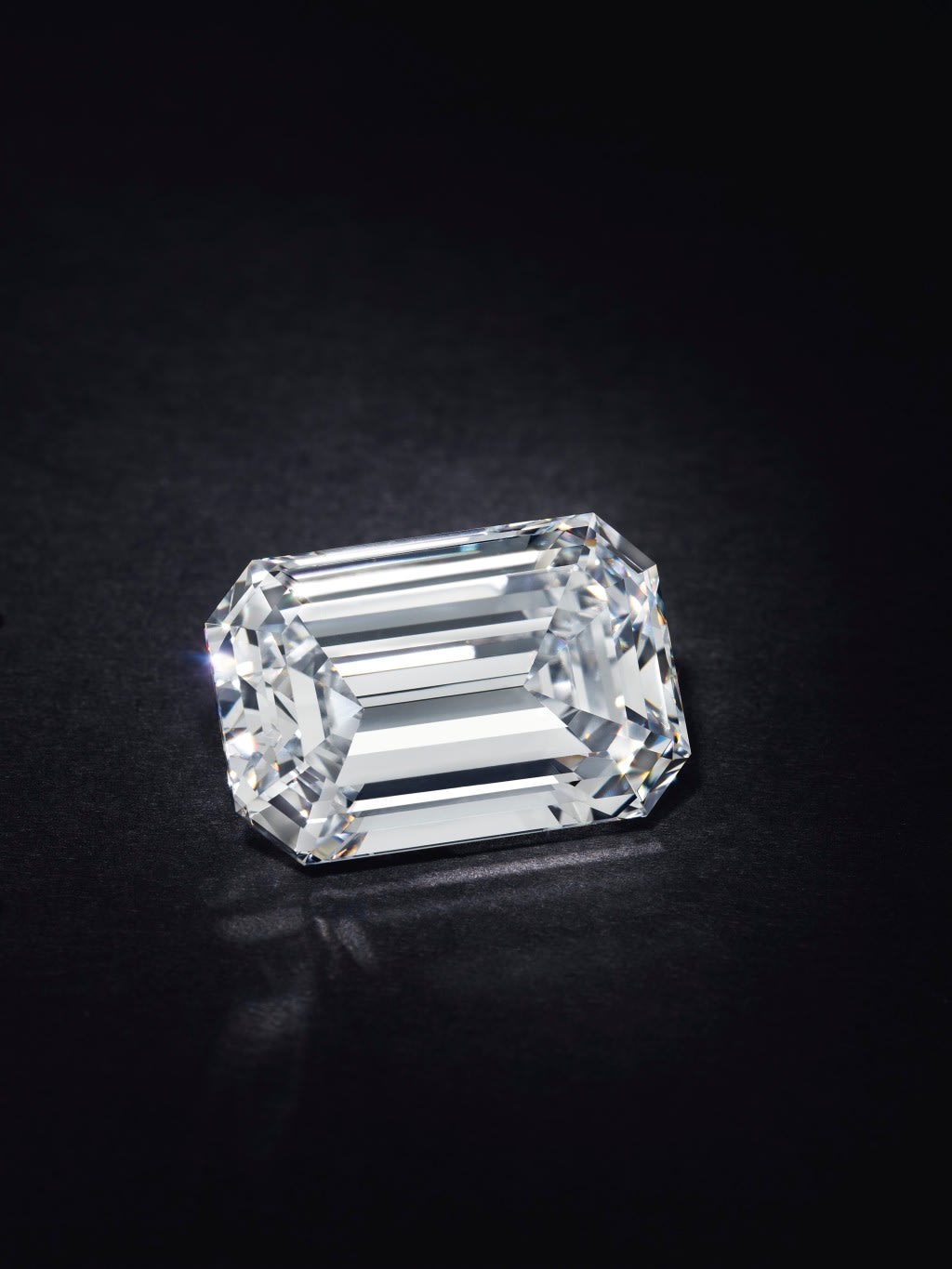Record-Breaking Diamond Bolsters Trend for Online Auctions During Lockdown