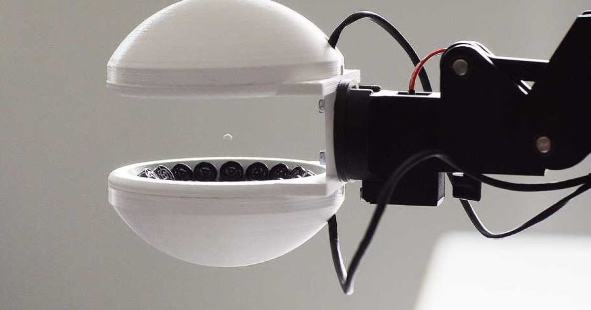 Robotic gripper uses acoustic levitation for contact-free manipulation
