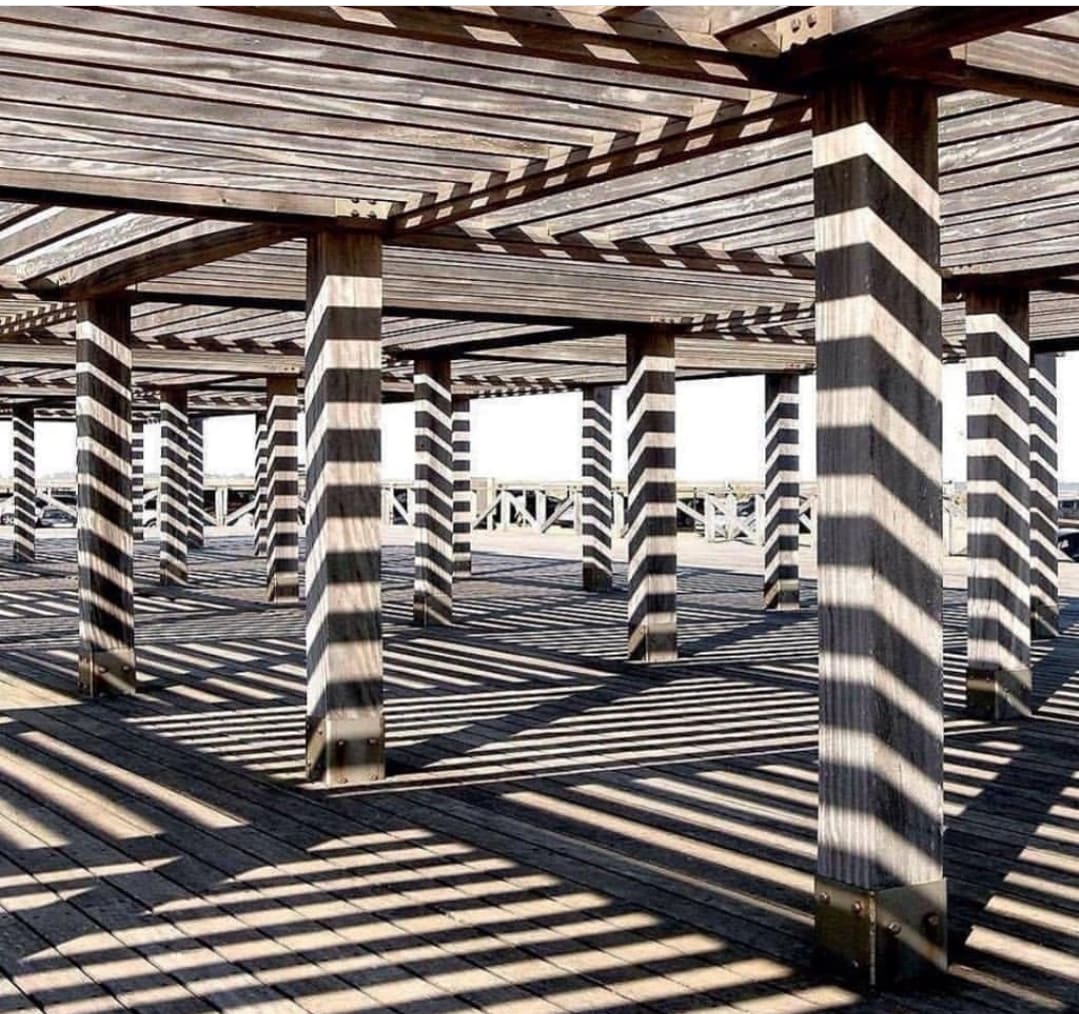 The way the sun casts shadows under this structure.