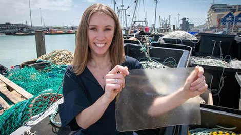 Londoner, 23, Invents Award-Winning Plastic Alternative Made From Fish Scales