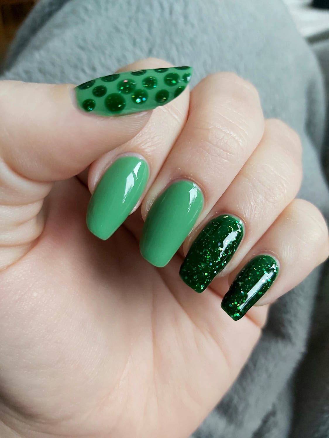 Green nail polish always puts me in a good mood