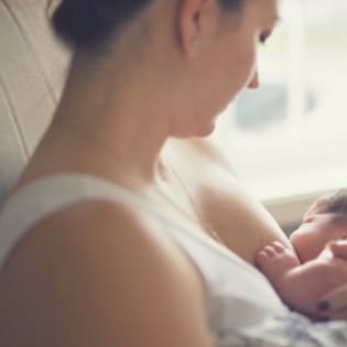 Tips To Breastfeeding Your Baby At Night