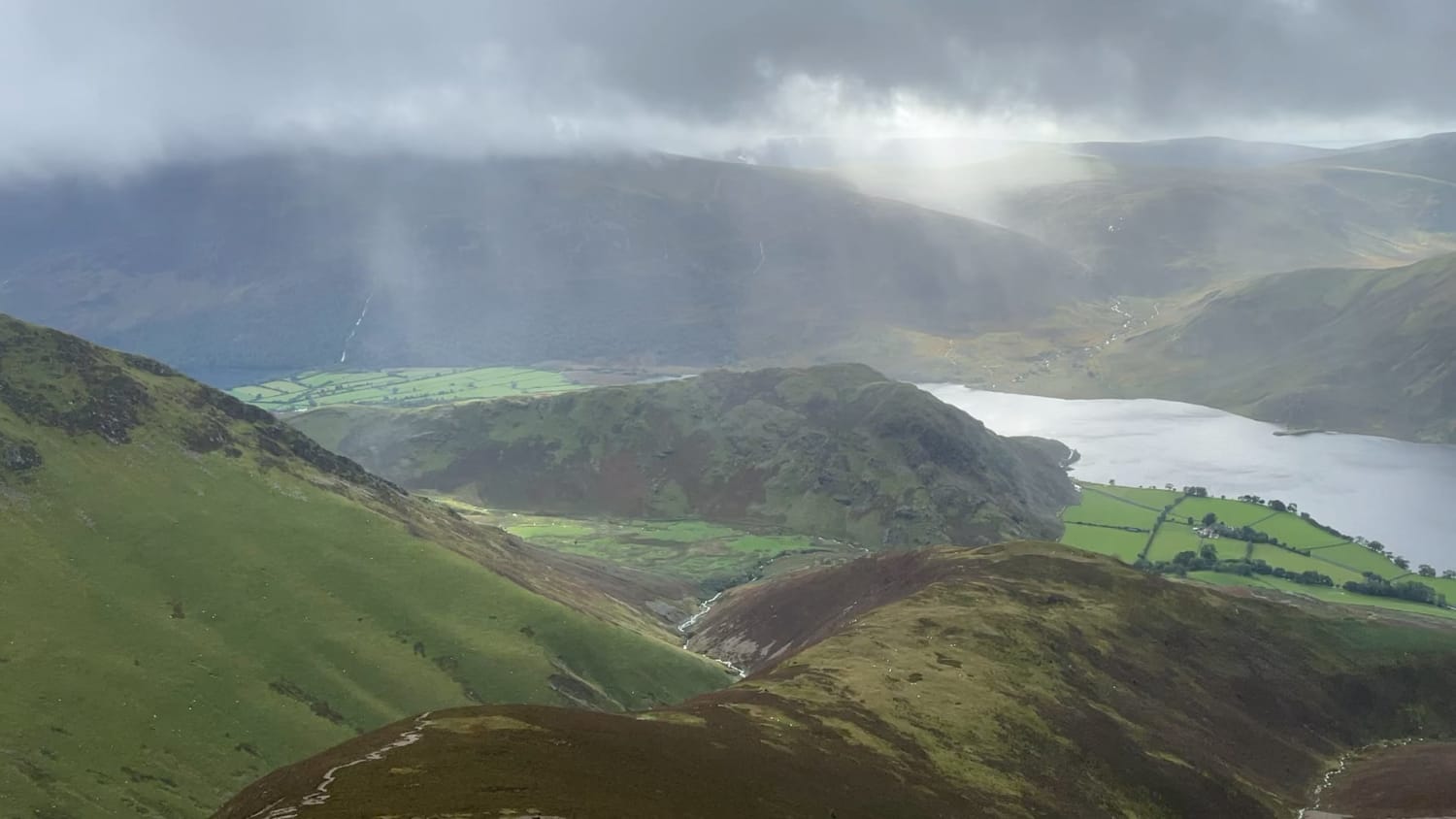 Hiking the Lake District in strong winds