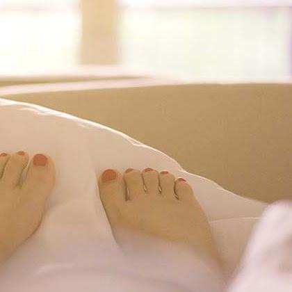 3 Benefits of Sleeping Naked