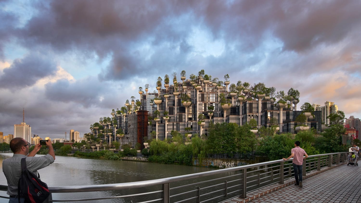 Heatherwick Studio reveals 1,000 Trees nearing completion in Shanghai