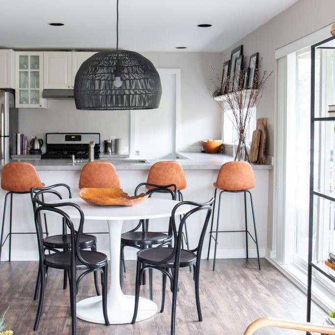 See This Photographer's Total Apartment Decor Overhaul