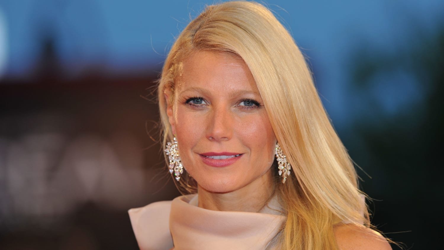 Gwyneth Paltrow's Vagina Candle Explodes in UK Woman's Home