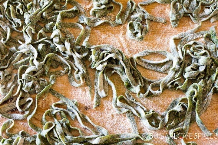 How to Make Spinach Fettuccine