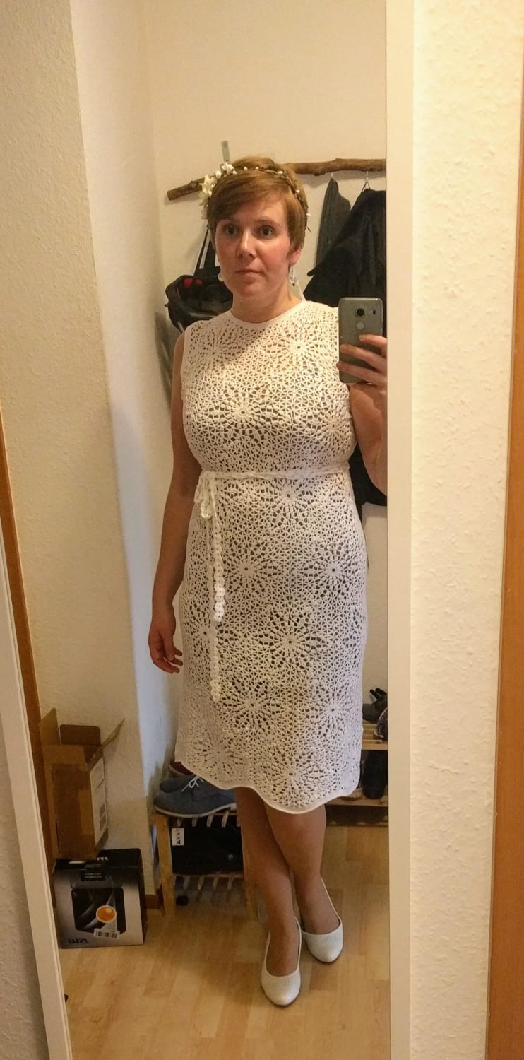As requested, a pic of my self crocheted wedding dress (deleted first post, you can seem the dress better on this one)