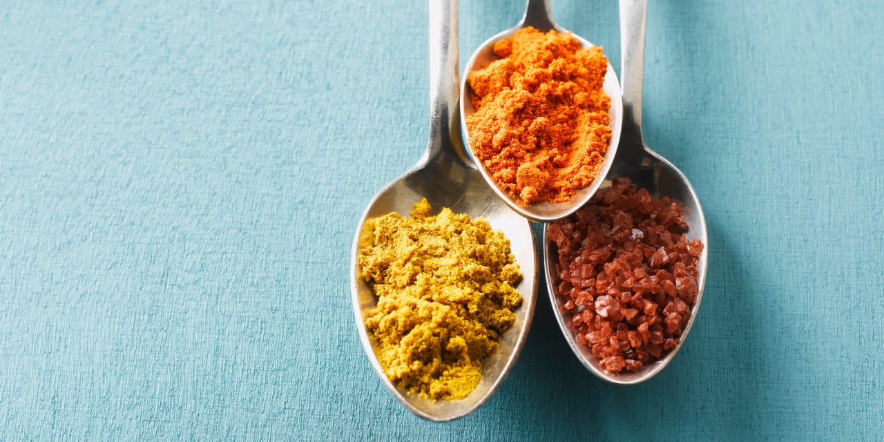 7 Easy Homemade Spice Blends You Can Probably Make With Stuff in Your Pantry