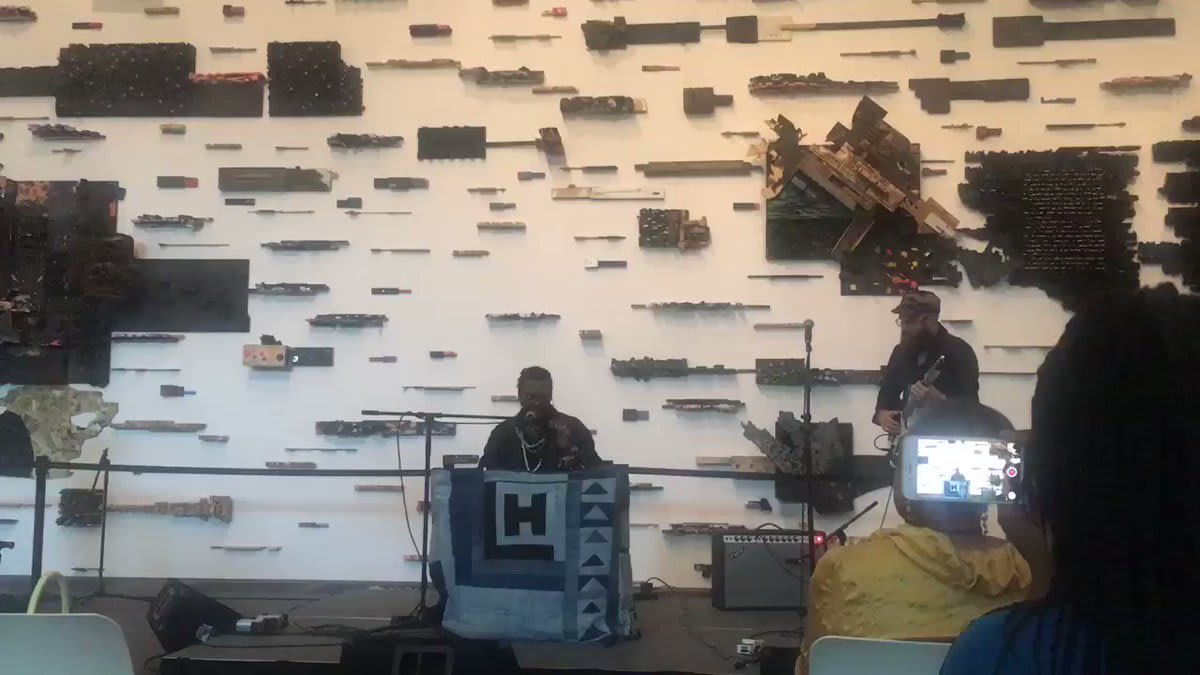 Lonnie Holley and @marshallruffin rockin' us with a power house performance.