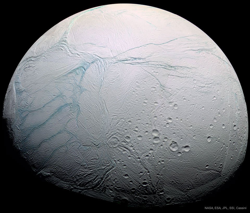 Swelling, Freezing Seas May Have Given Enceladus Its Tiger Stripes