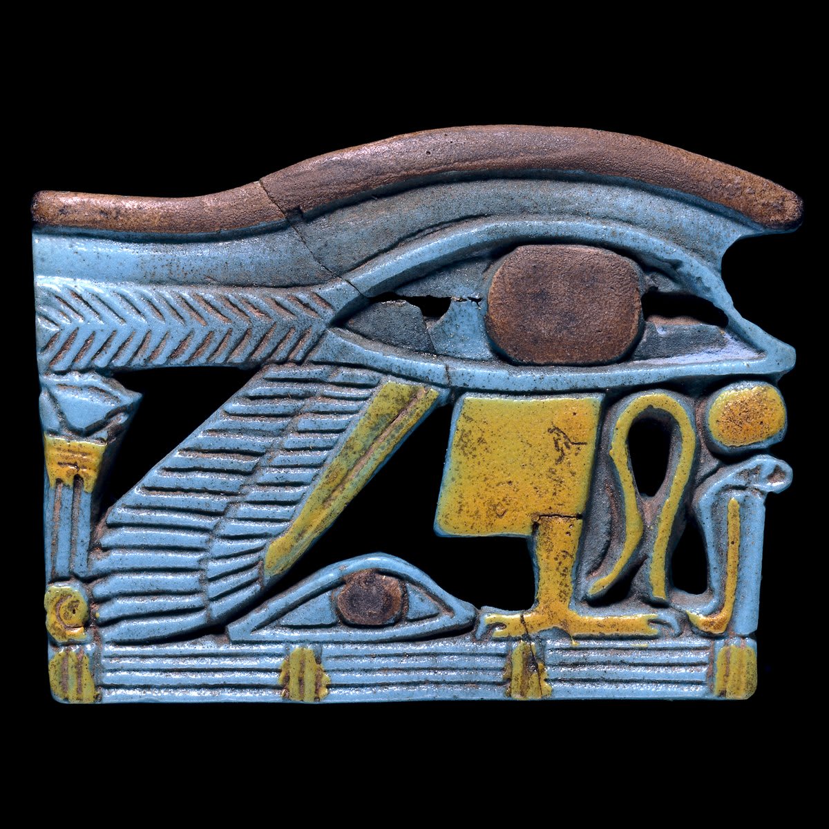 The Eye of Horus was an ancient Egyptian symbol worn for protection, imbued with regenerative and magical properties 👁 Horus was the god of the sky and kingship, and was often depicted as a falcon 🦅