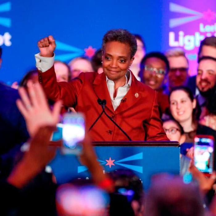 Lori Lightfoot inaugurated as Chicago's first black lesbian mayor