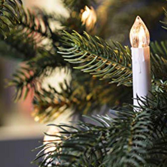 12 Great Historical Holiday Decorations and Traditions