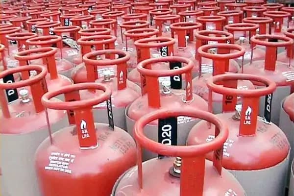 Himachal first state with LPG connections in all the households: CM