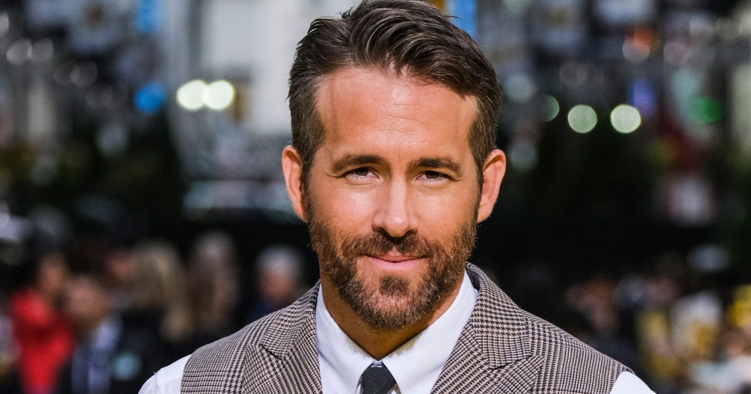 Ryan Reynolds Roasts That Peloton Ad With A Familiar Face