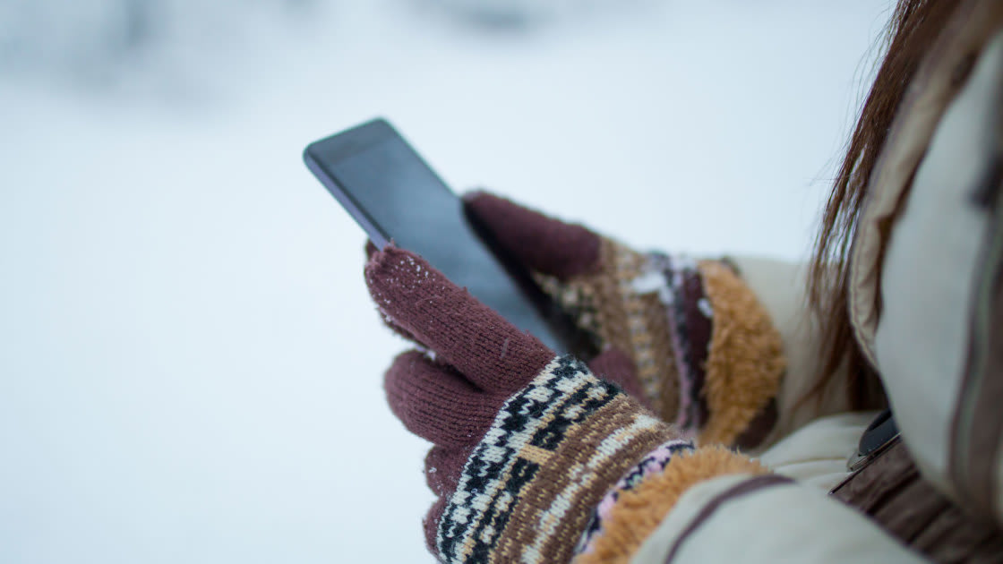 The Best Touch-Screen Gloves for Your Frozen Fingers