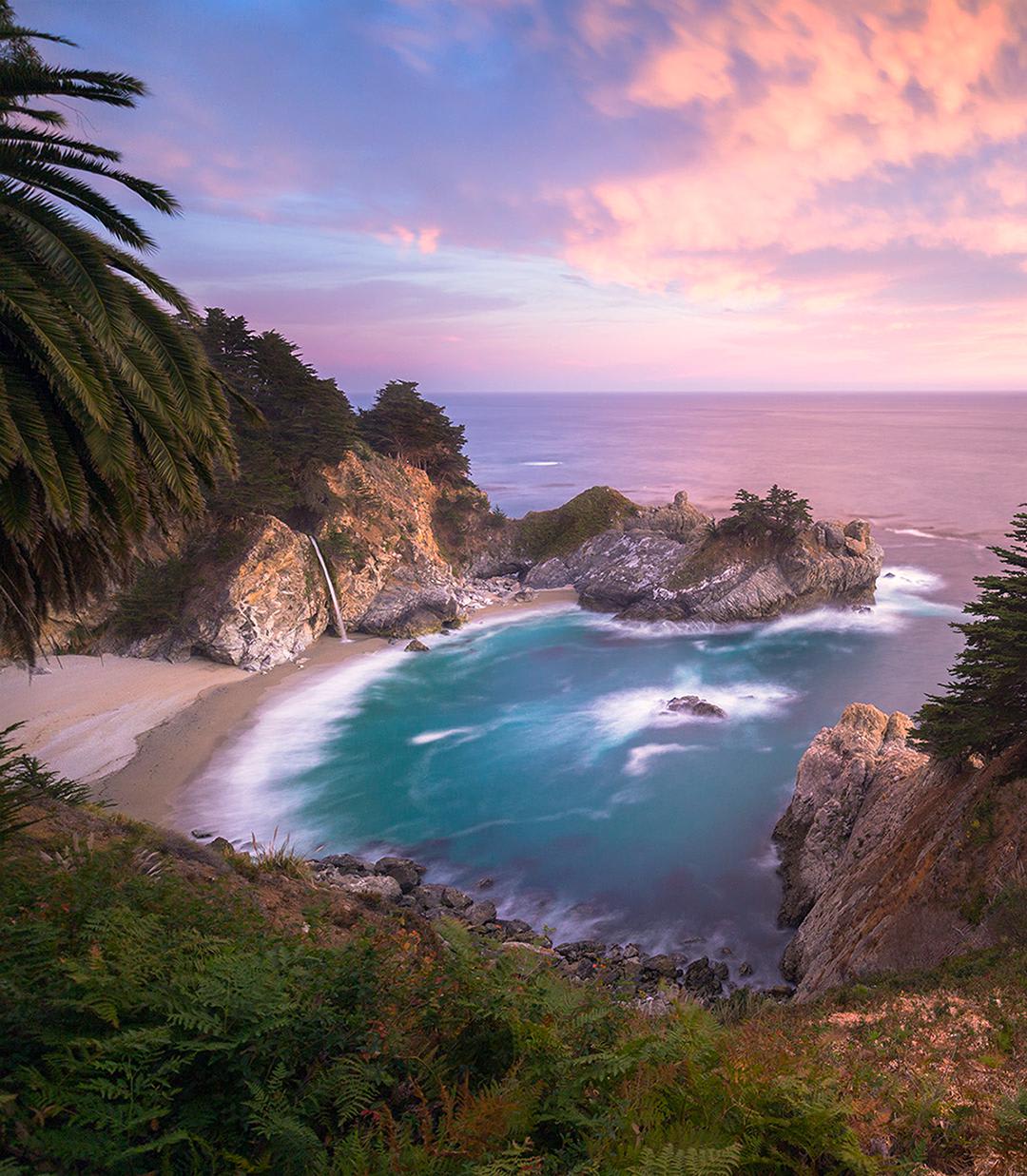 Sunset in Big Sur, California. @marccograssiphotography