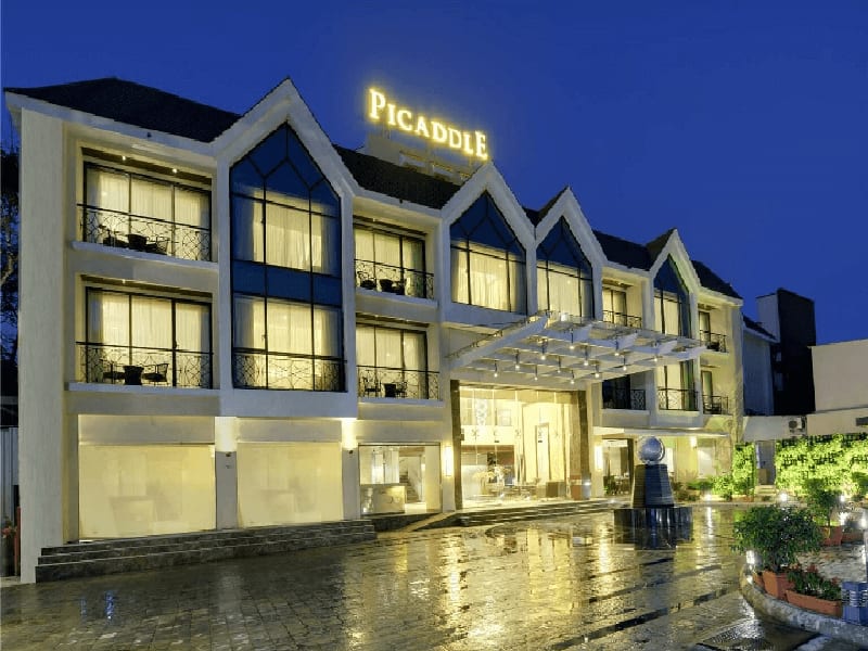 Reviewing the luxurious Picaddle Resort by Meritas Lonavala