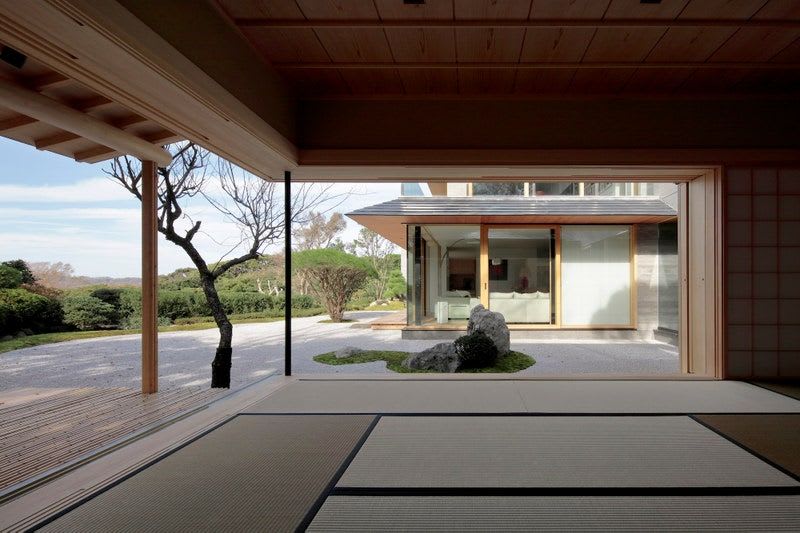 This Home Beautifully Blends Traditional and Modern Japanese Architecture