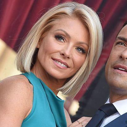 Mark Consuelos Gets Real About Working With Kelly Ripa on 'Riverdale'