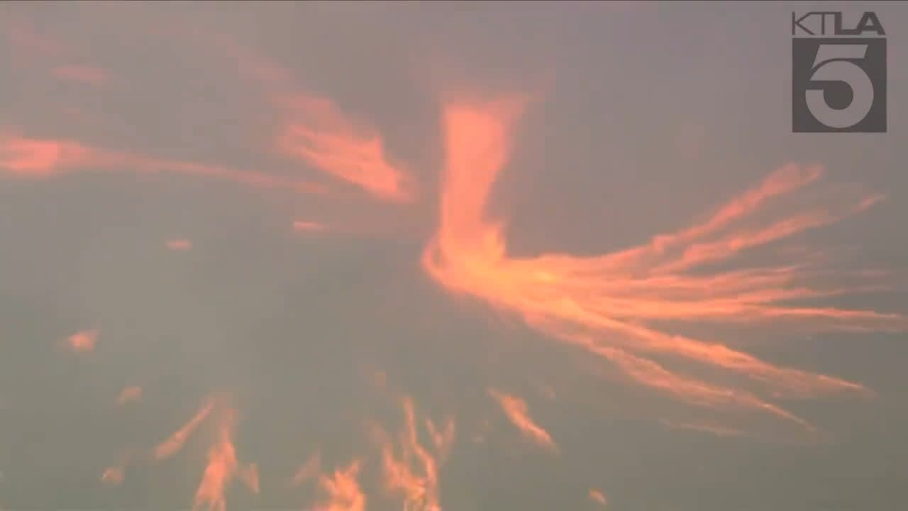 FIRENADO... c/o Incredible Sky5 today at the Samfire in northwestern Los Angeles County.