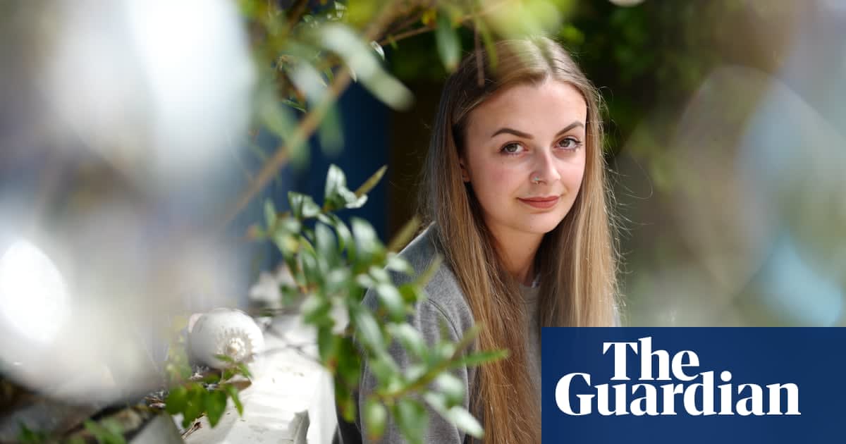'I feel like a number': unhappy UK students blocked from deferring studies