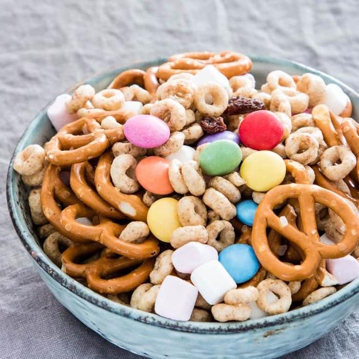 5 Minute Sweet and Salty Snack Mix
