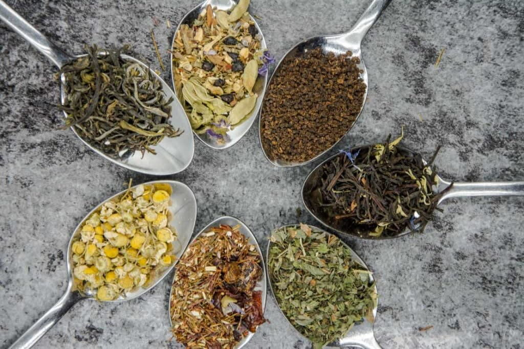 6 Best Asian Teas Which Help You Lose Weight