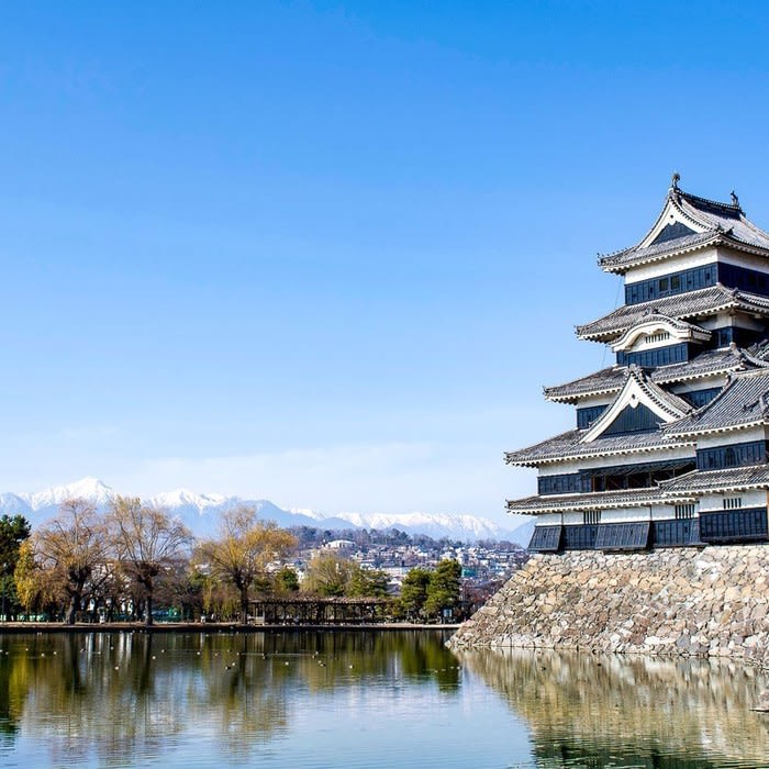 Walk in the footsteps of samurai at the best castles in Japan