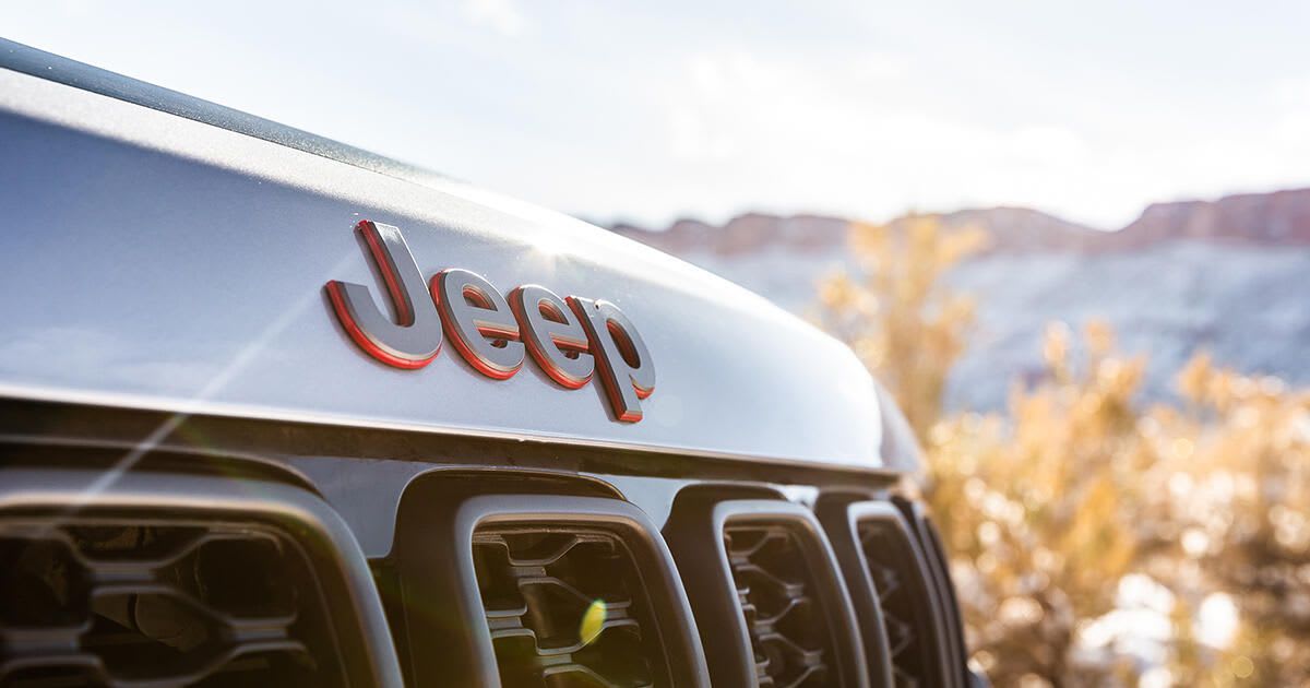Jeep Grand Wagoneer could cost up to $100,000, sport 30-mile electric range - Roadshow