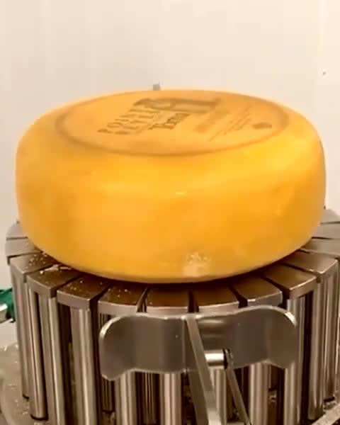 The most cheesy way of using a hydraulic press