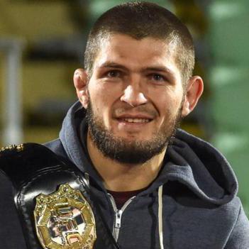 Khabib Nurmagomedov: Russian UFC fighter wants Floyd Mayweather bout in Moscow