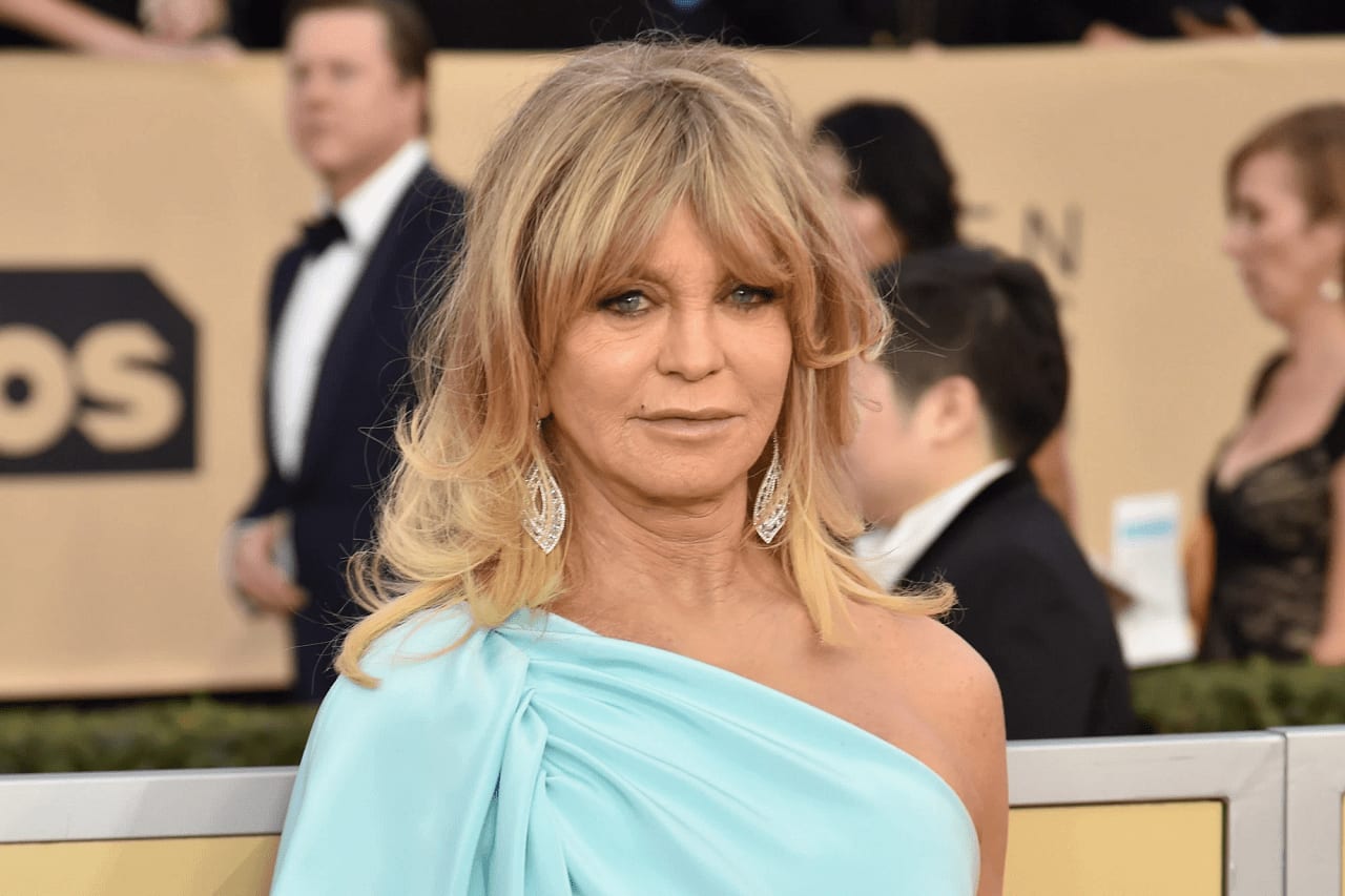 Why Goldie Hawn Feels Sad and Cries 3 Times Every Day Amid Pandemic