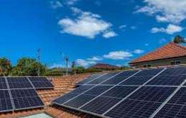 WHAT ARE THE CHARACTERISTICS OF SOLAR PANELS?
