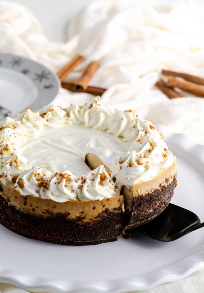 Instant Pot Gingerbread Cheesecake