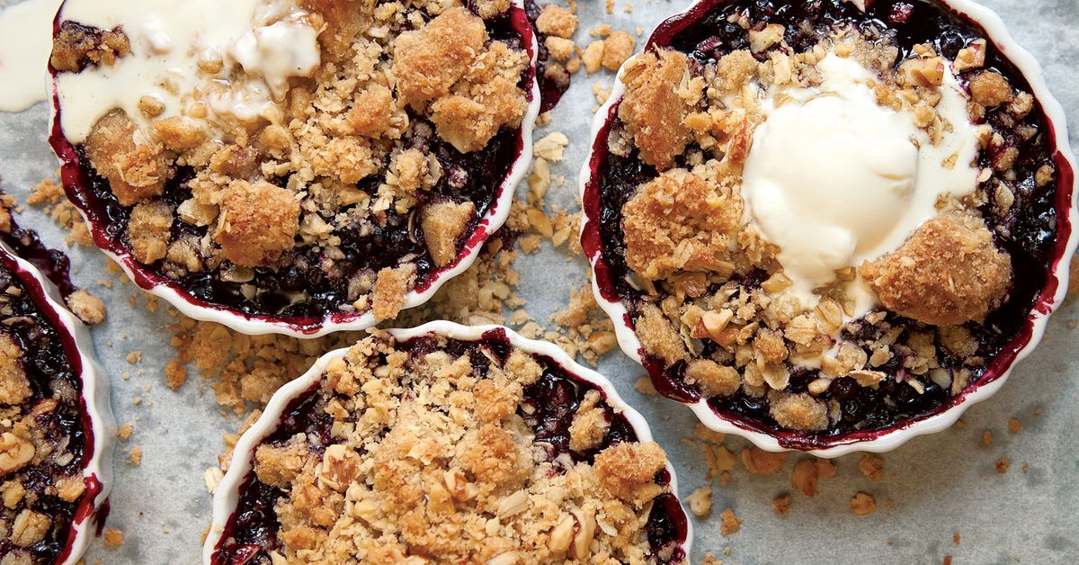 These Cobblers, Crisps, and Crumbles Are Way Easier Than Pie