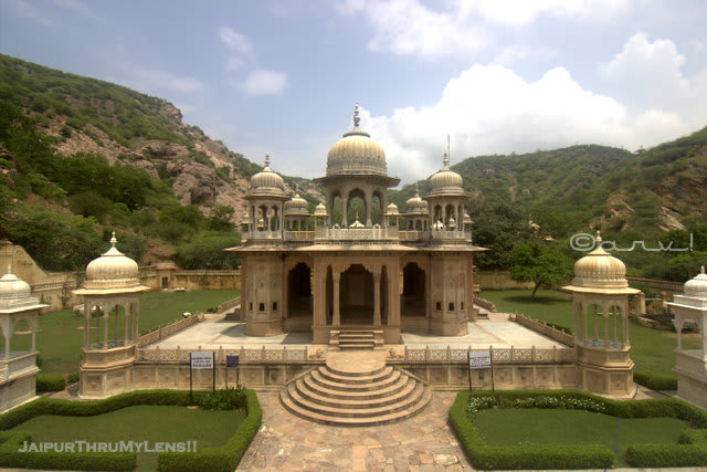 Why Visiting Gaitor In Jaipur Is A Fascinating Experience?