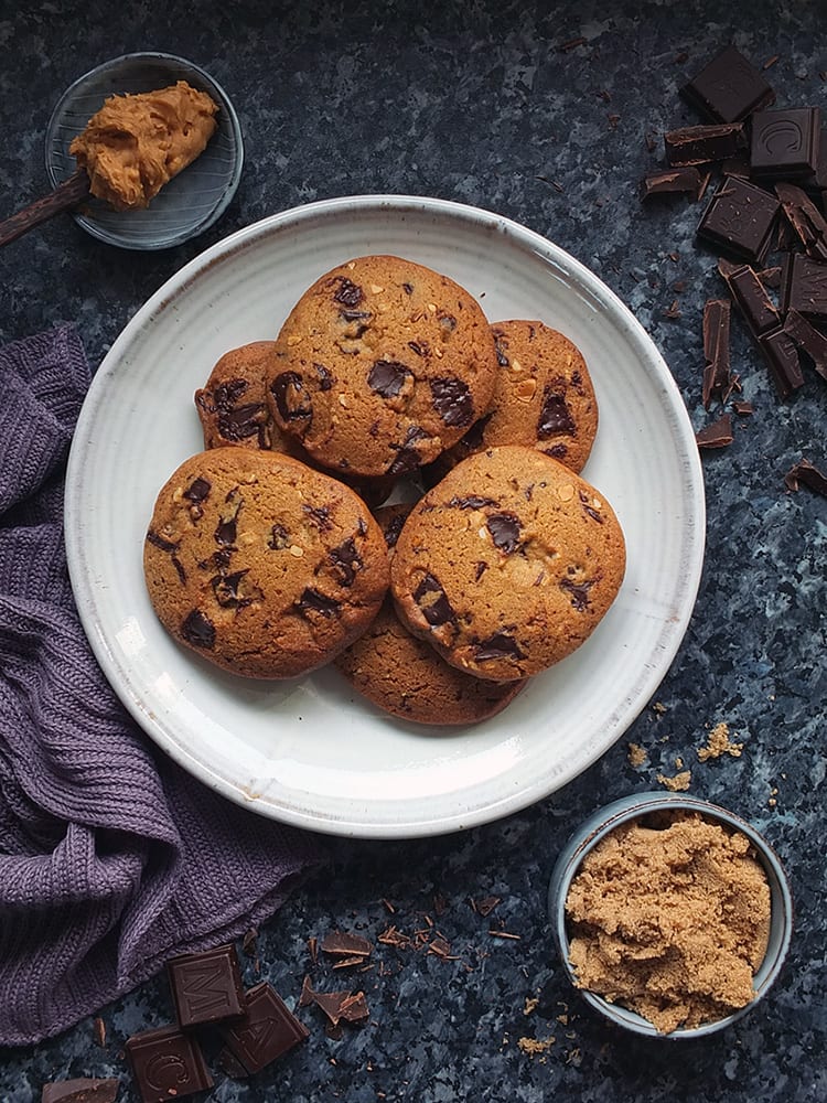Peanut Butter and Chocolate Chip Cookies | Elizabeth's Kitchen Diary