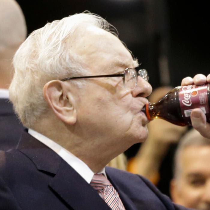 Warren Buffett's Berkshire Hathaway reloads on Apple, Goldman Sachs and airline stocks