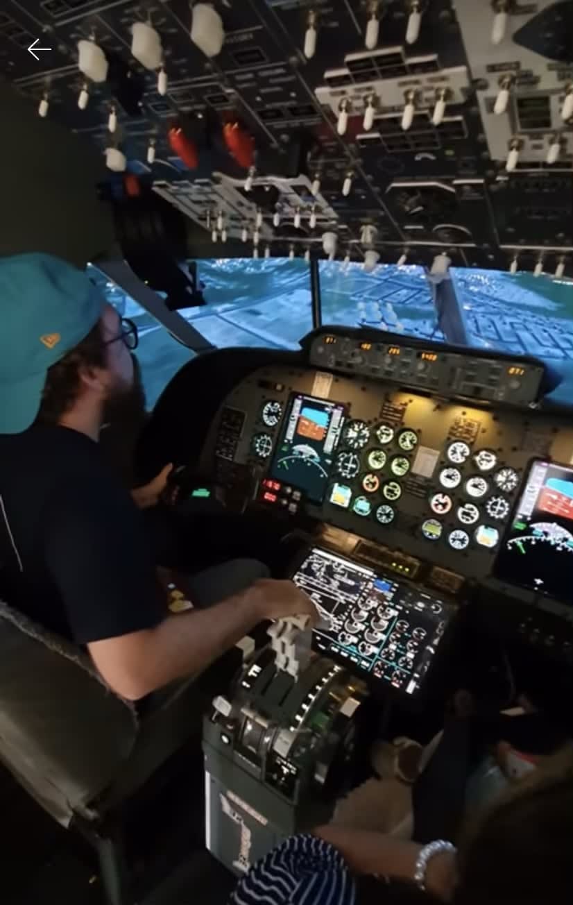 This is a homemade cockpit flight simulator